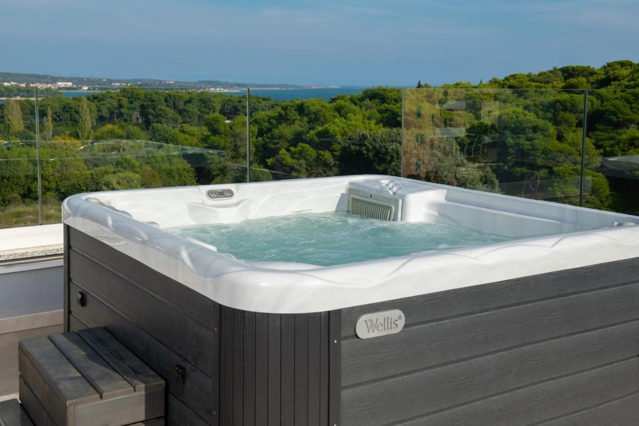 Aparthotel Punta Blu - Pool & Spa Premantura Ngoại thất bức ảnh