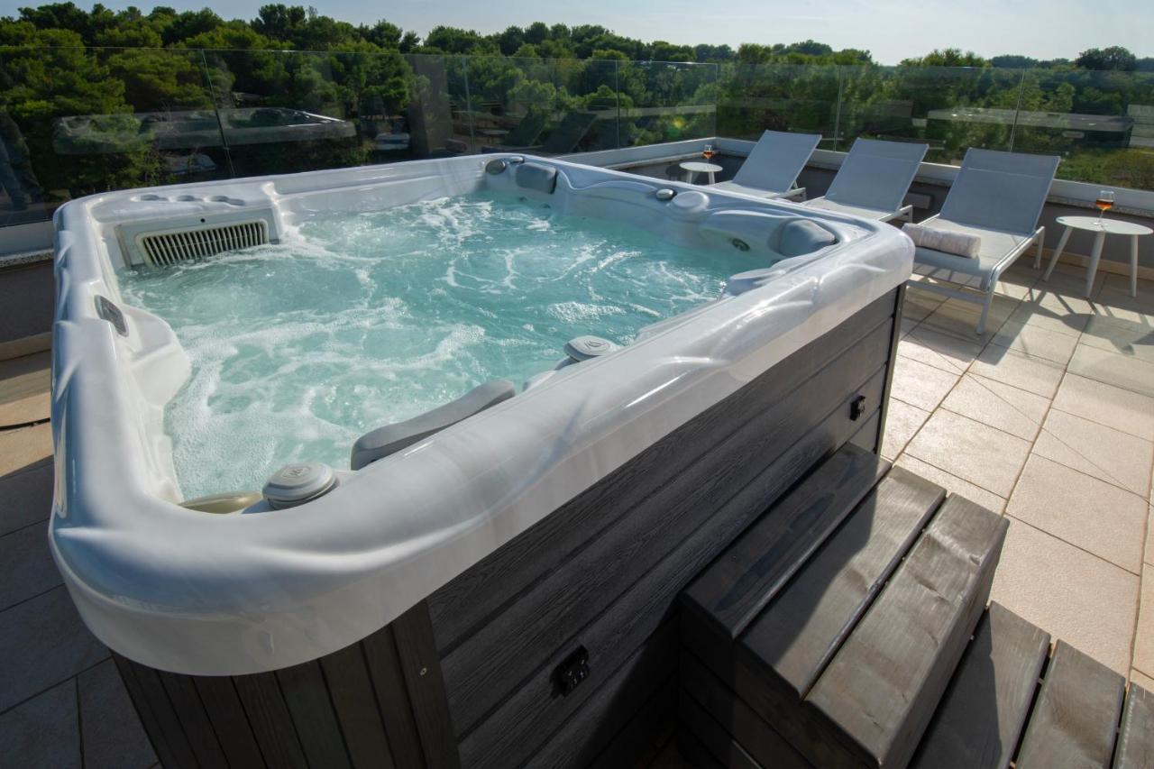 Aparthotel Punta Blu - Pool & Spa Premantura Ngoại thất bức ảnh